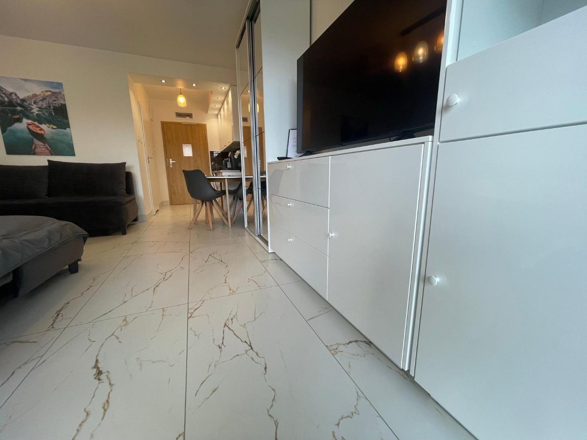 Kasprowicza 20 Z Basenem, Silownia, Jacuzzi, Grota Solna, Saunami Kolberg